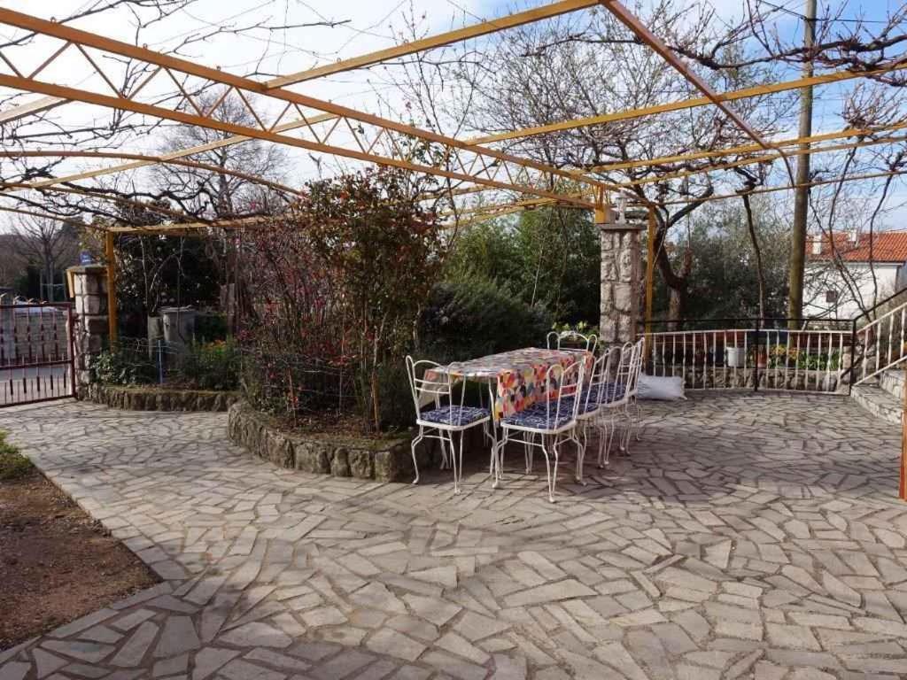 Apartment In Omisalj - Insel Krk 39736 Luaran gambar